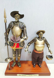 Don Quijote y Sancho color oro viejo
